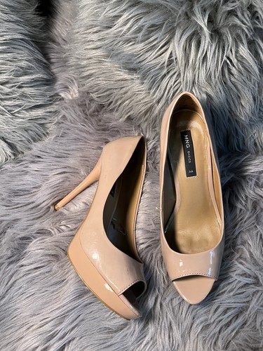 Peeptoe highheels nude lack - highheels,
