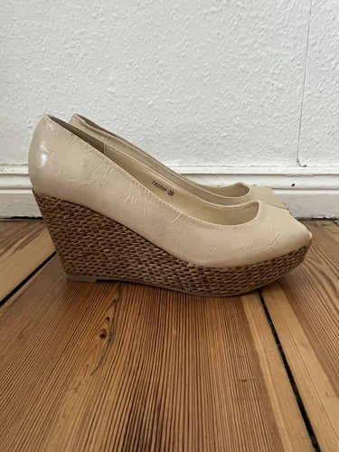 Getragene plateau pumps - getragene,